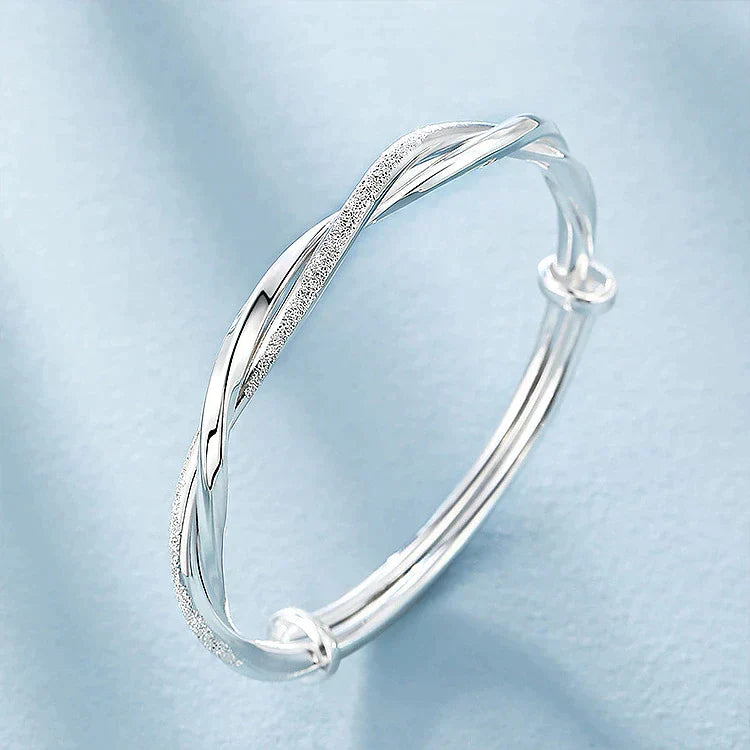 Amtn Club | Joli Bracelet en Argent au Design Déroutant et Élégant