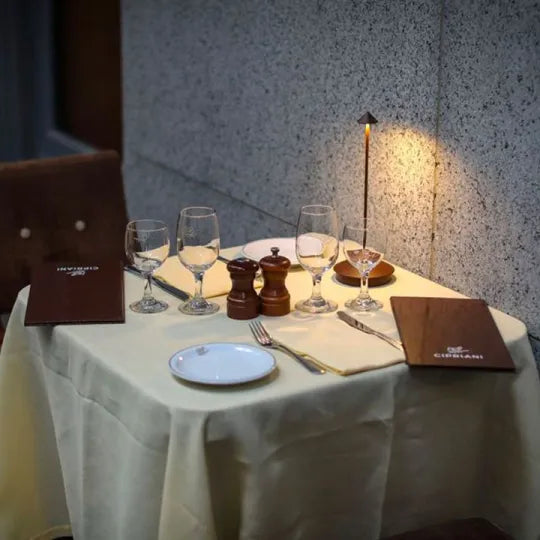 Amtn Club | Lampe LED Sans Fil Rechargeable Étanche & Dimmable