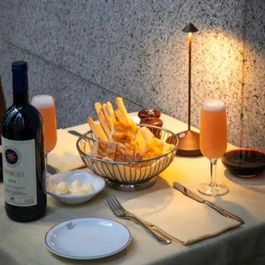 Amtn Club | Lampe LED Sans Fil Rechargeable Étanche & Dimmable