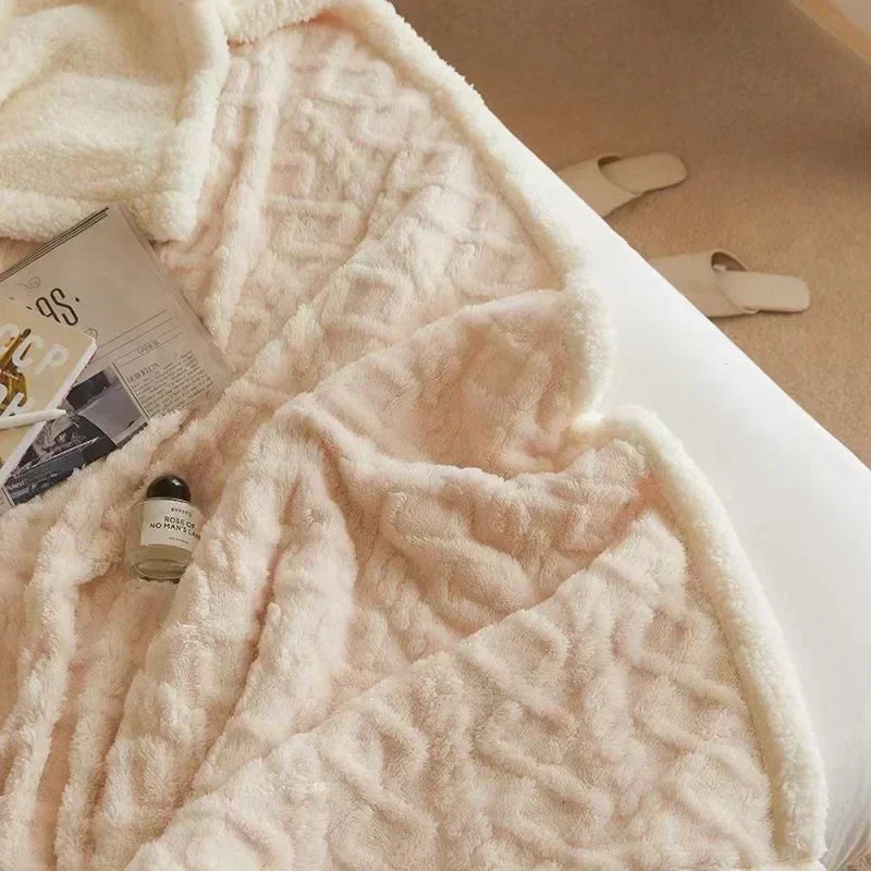 Amtn Club | Couverture Hiver Épaisse en Laine d’Agneau – WarmWool