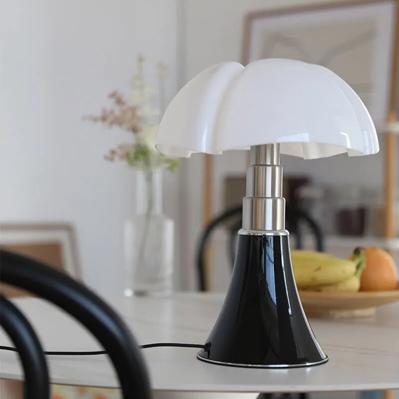 Amtn Club | Lampe de Table Fleur Élégante