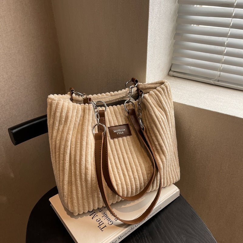 Amtn Club | Sac à Bandoulière en Velours Côtelé – Amelia