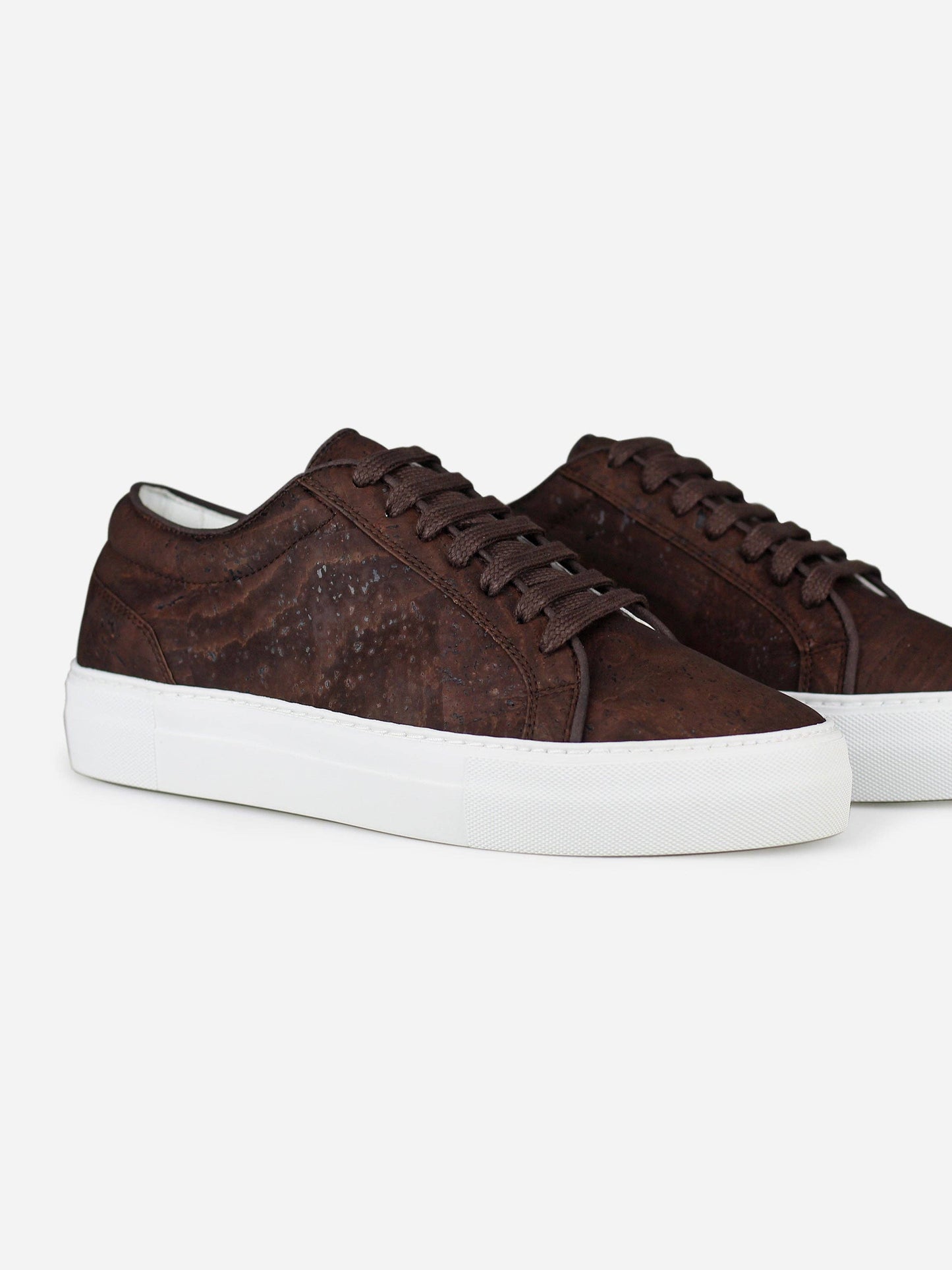 Amtnclub Essential - Baskets marron Castanha de QURC