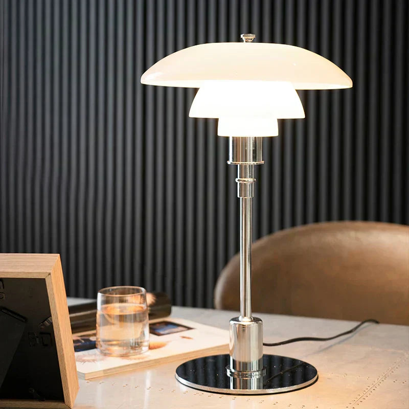 Amtn Club | Lampe Décorative en Verre AuroraGlow Élégante et Moderne