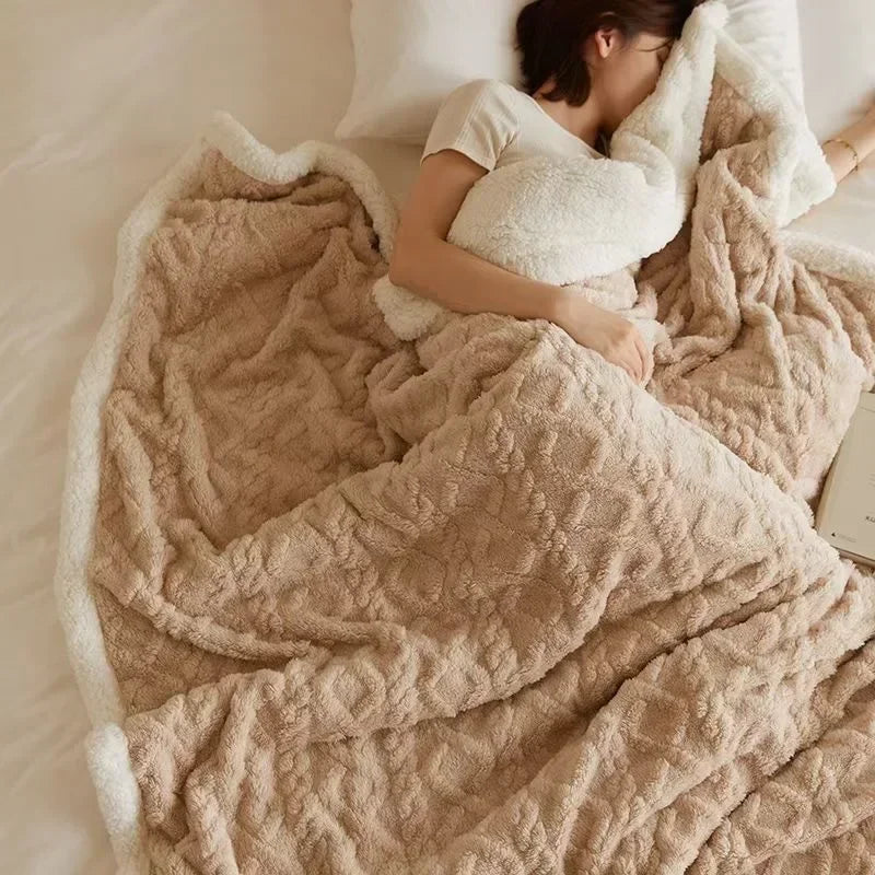 Amtn Club | Couverture Hiver Épaisse en Laine d’Agneau – WarmWool