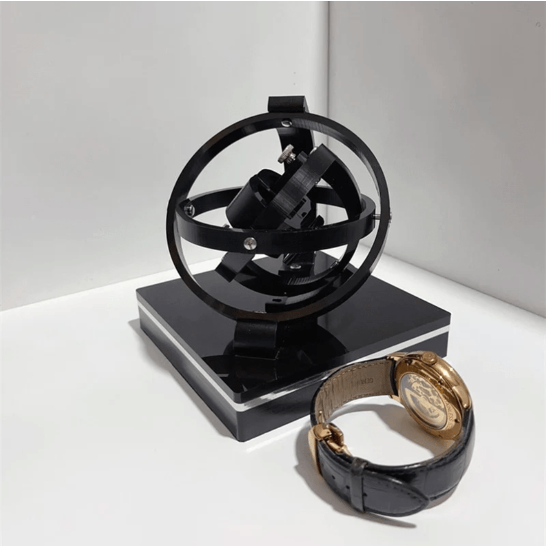Amtn Club | Remontoir Automatique pour Montre – Horion